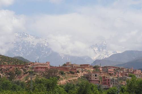 Maroc Siyaha voyage ville Asni, Découvrez Asni : Un Joyau Caché des Montagnes de l'Atlas au Maroc