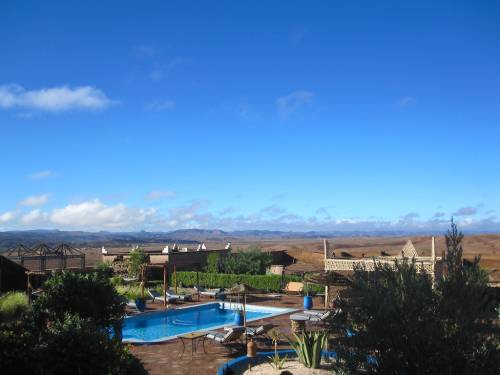 Maroc Siyaha voyage ville Skoura, Explorez Skoura : oasis marocaine avec paysages, kasbahs et activités uniques